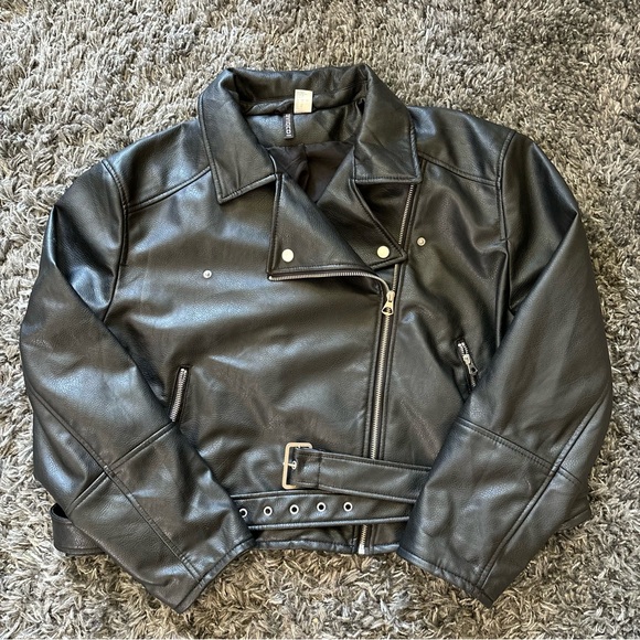 H&M DIVIDED Women’s Belted Faux Leather Moto Jacket - Picture 1 of 2
